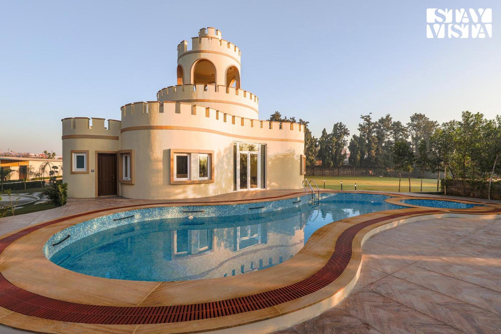 Stayvista'S Mystic Castle With Terrace, Swimming Pool, Lawn With Gazebo Dzsaipur Kültér fotó